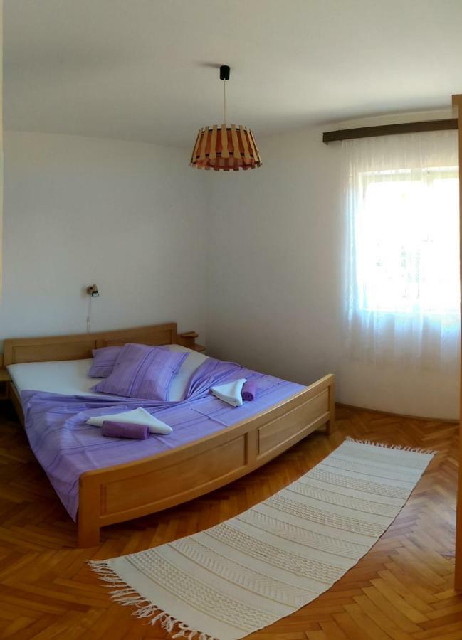 Apartmani Sandro Иван-Долац Экстерьер фото
