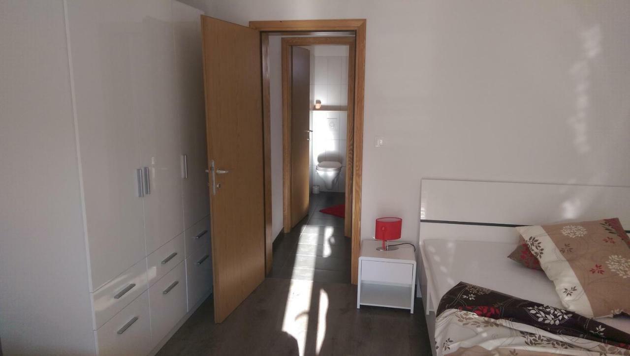 Apartmani Sandro Иван-Долац Экстерьер фото